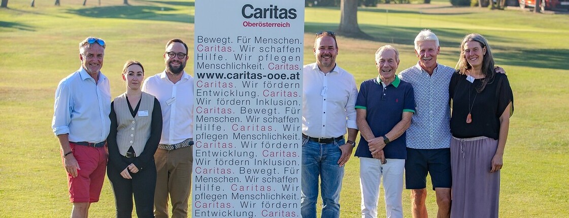 Bild von Golfclub-Manager Gerry Jekl, Kordula Palser, Leiterin des Bereichs Psychologie in St. Isidor, Caritas-Vorstand Stefan Pimmingstorfer, Bernhard Gauder, Leiter der Abteilung Spezielle Dienste, die Organisatoren Heiner Popper und Johann Lehner, Isolde Weiss, Projektleitung Meander